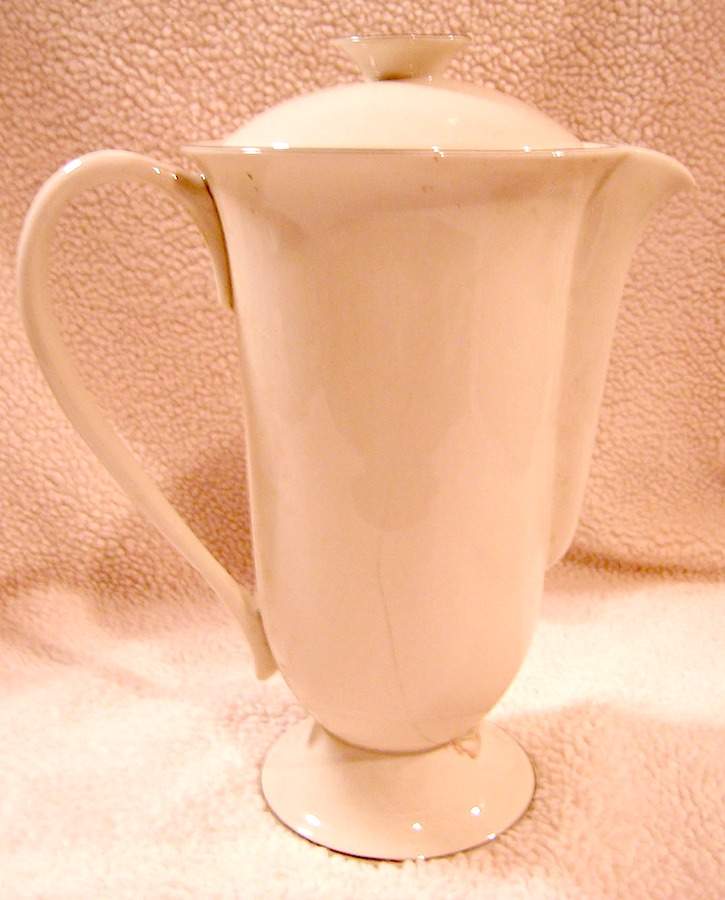 FLE3 Coffee Pot & Lid by Fleetwood-1