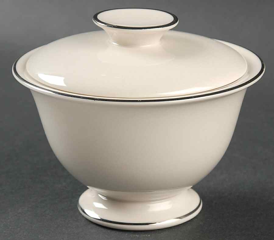 FLE3 Sugar Bowl & Lid by Fleetwood-1