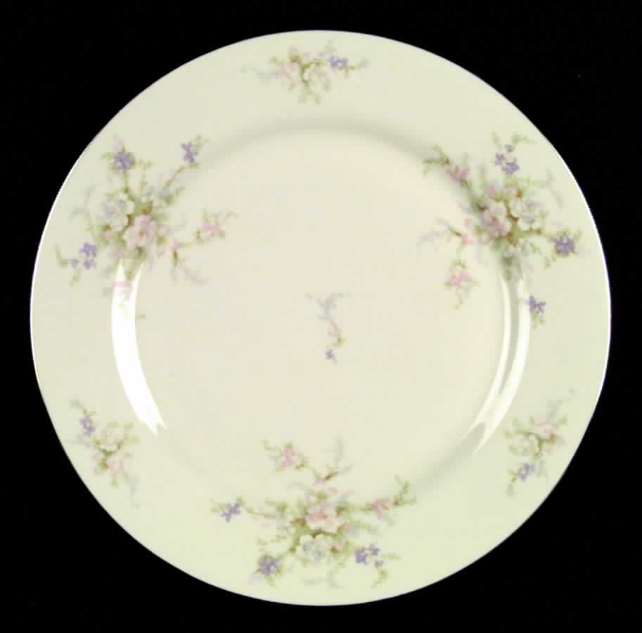 Heirloom Dinner Plate by Fleetwood-1