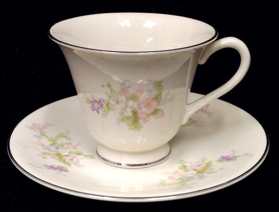 Heirloom Footed Cup by Fleetwood-1