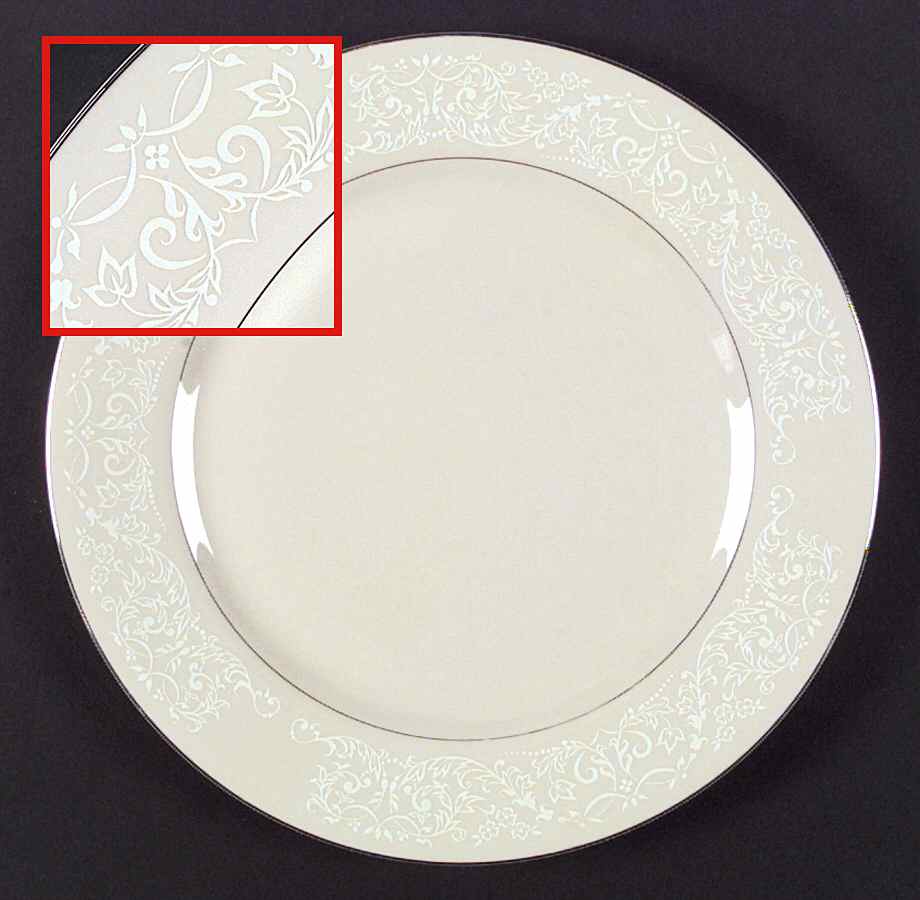 Queen's Lace Dinner Plate by Fleetwood-1