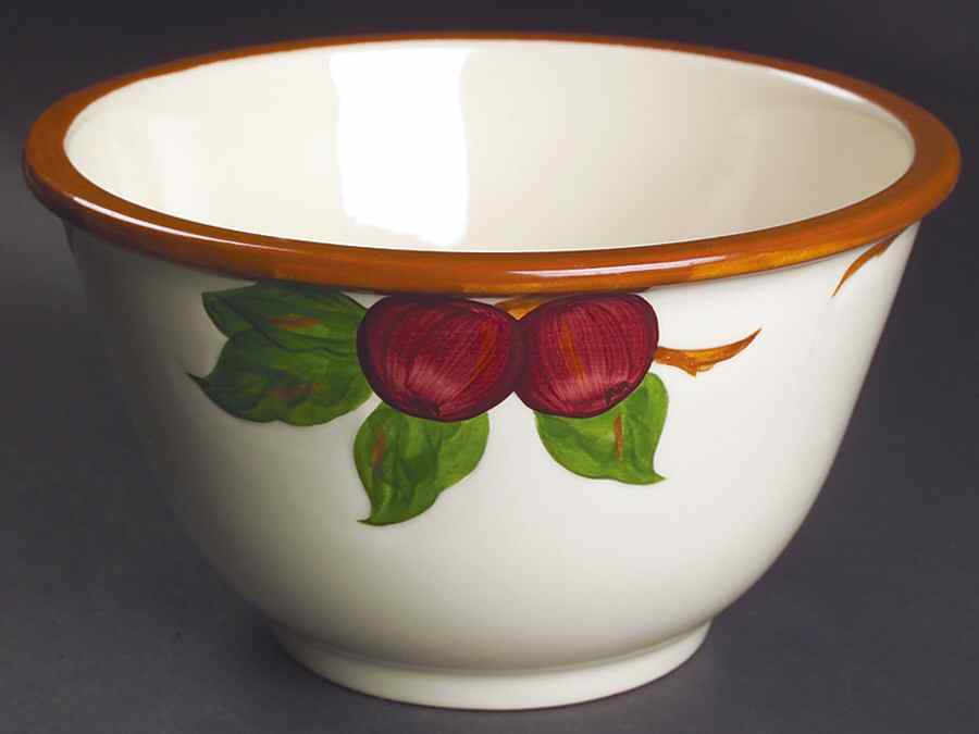 Apple (USA Backstamp) 8" Mixing Bowl by Franciscan-1