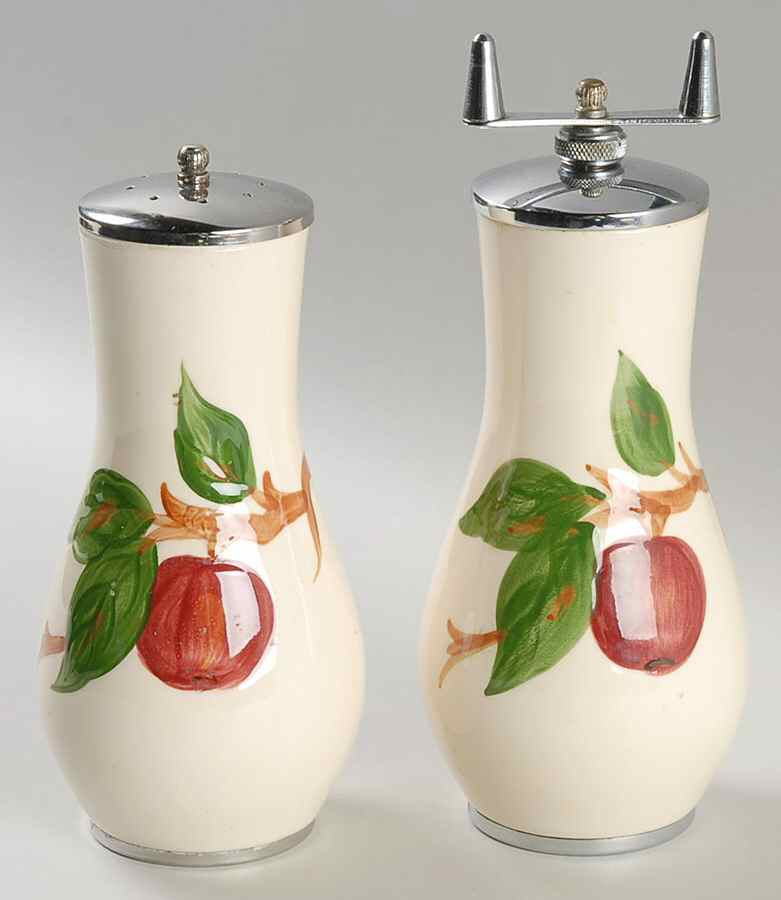 Apple (USA Backstamp) Bulbous Salt & Pepper Mill by Franciscan-1