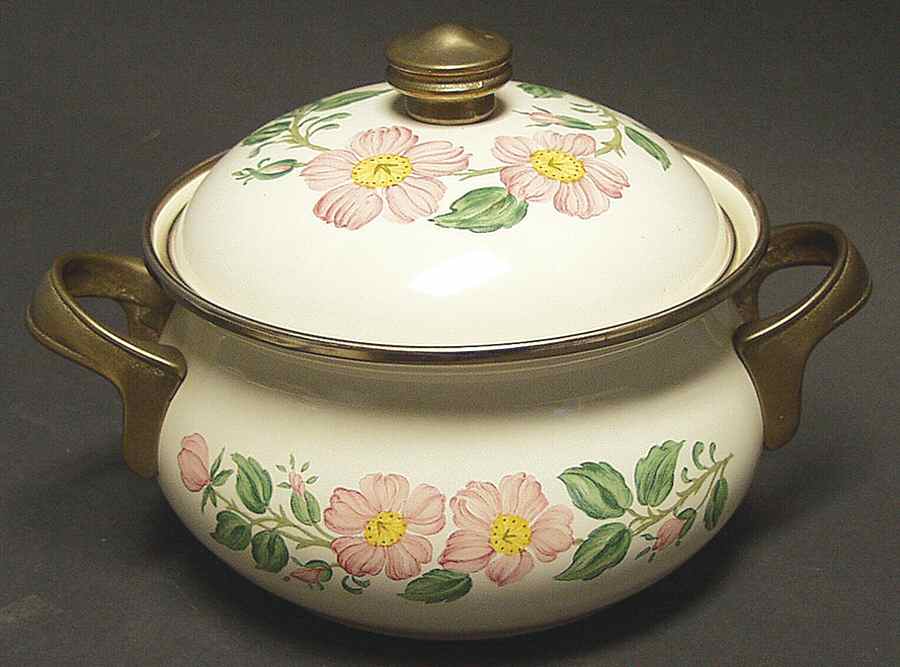 Desert Rose (USA Backstamp) 1.5 Quart Metal Covered Saucepan by Franciscan-1