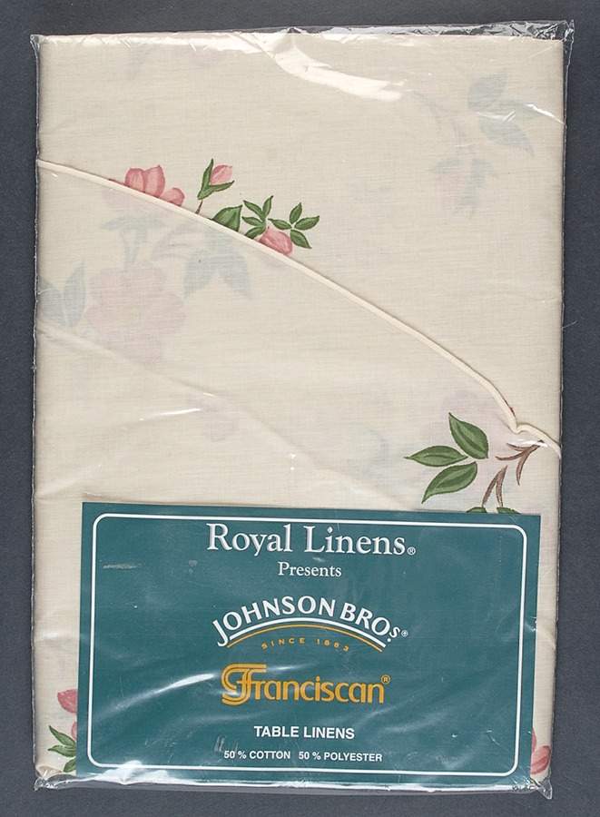 Desert Rose (England and Portugal Backstamp) 60" X 102" Oval Tablecloth by Franciscan-1