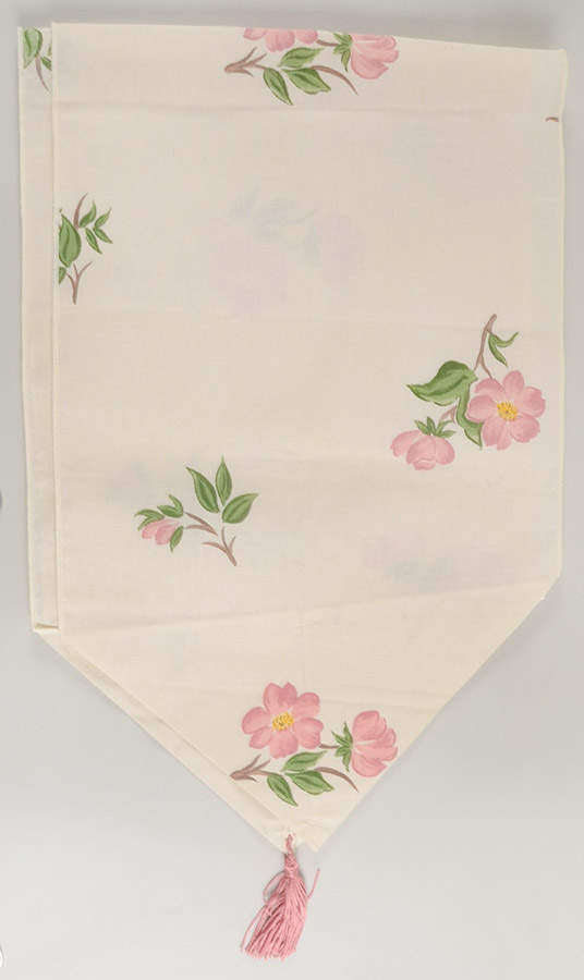 Desert Rose (England and Portugal Backstamp) Table Runner-Cloth 12" X 70" by Franciscan-1