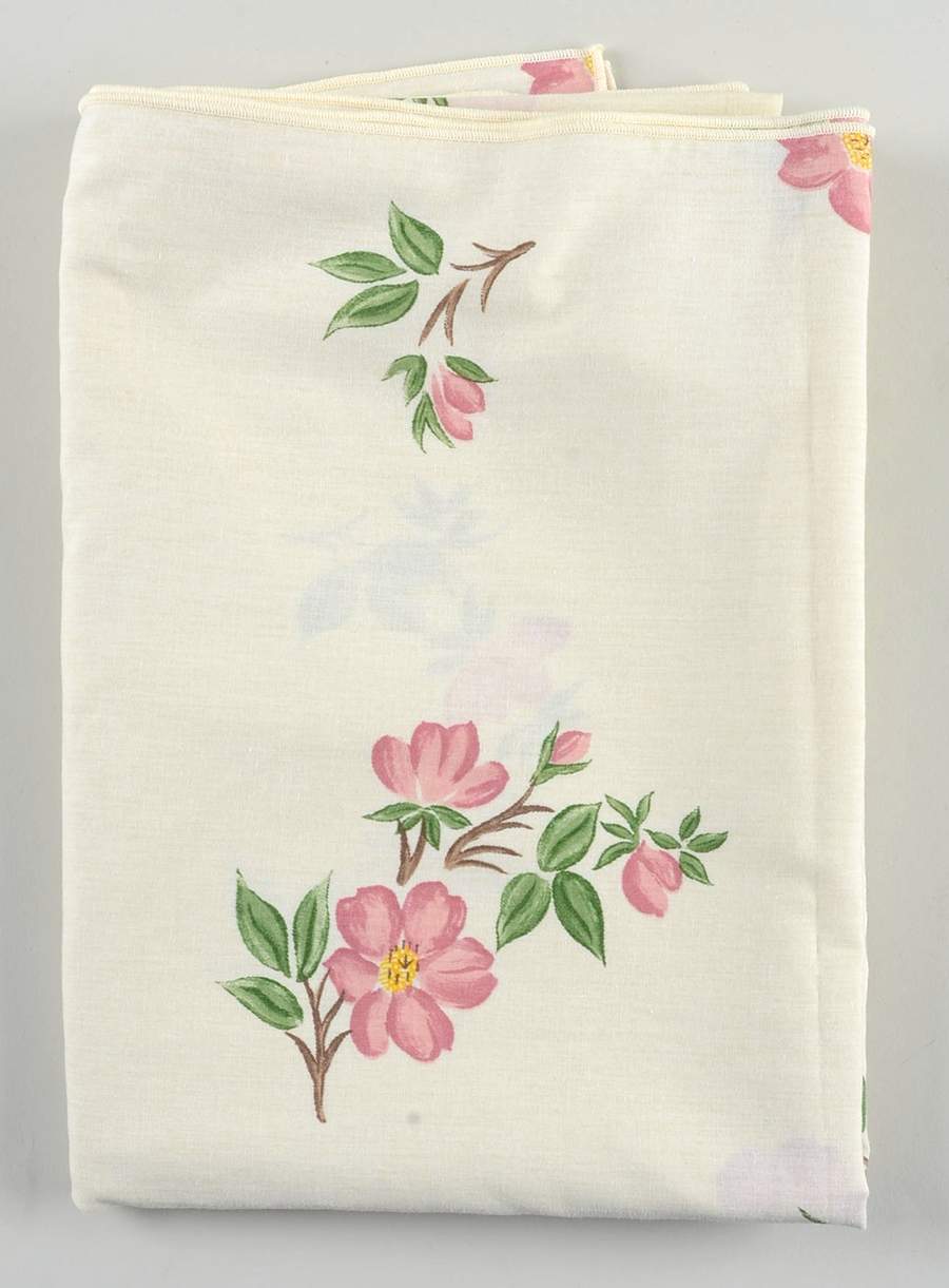 Desert Rose (England and Portugal Backstamp) 68" X 102" Rectangular Tablecloth by Franciscan-1