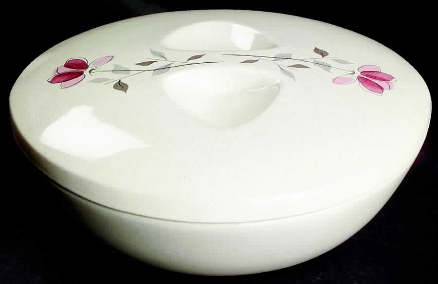 Duet 2 Qt Rd Covered Casserole w/10" Vegetable Base by Franciscan-1