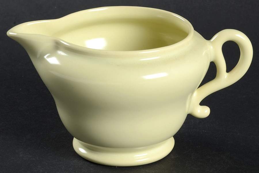 El Patio Pale Yellow (Matte) Creamer by Franciscan-1
