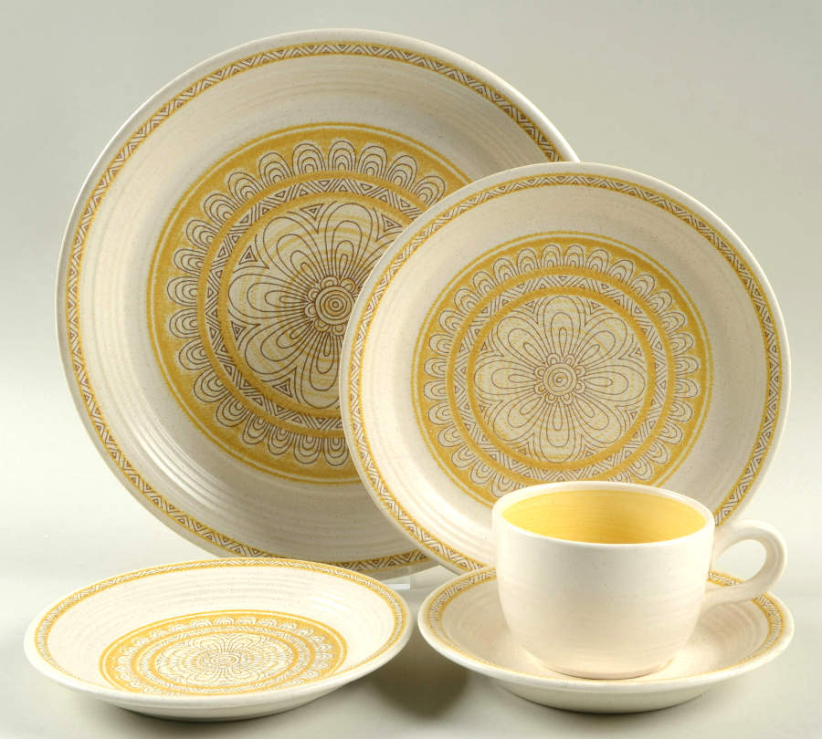 Hacienda Gold (USA) 40-Piece Set by Franciscan-1