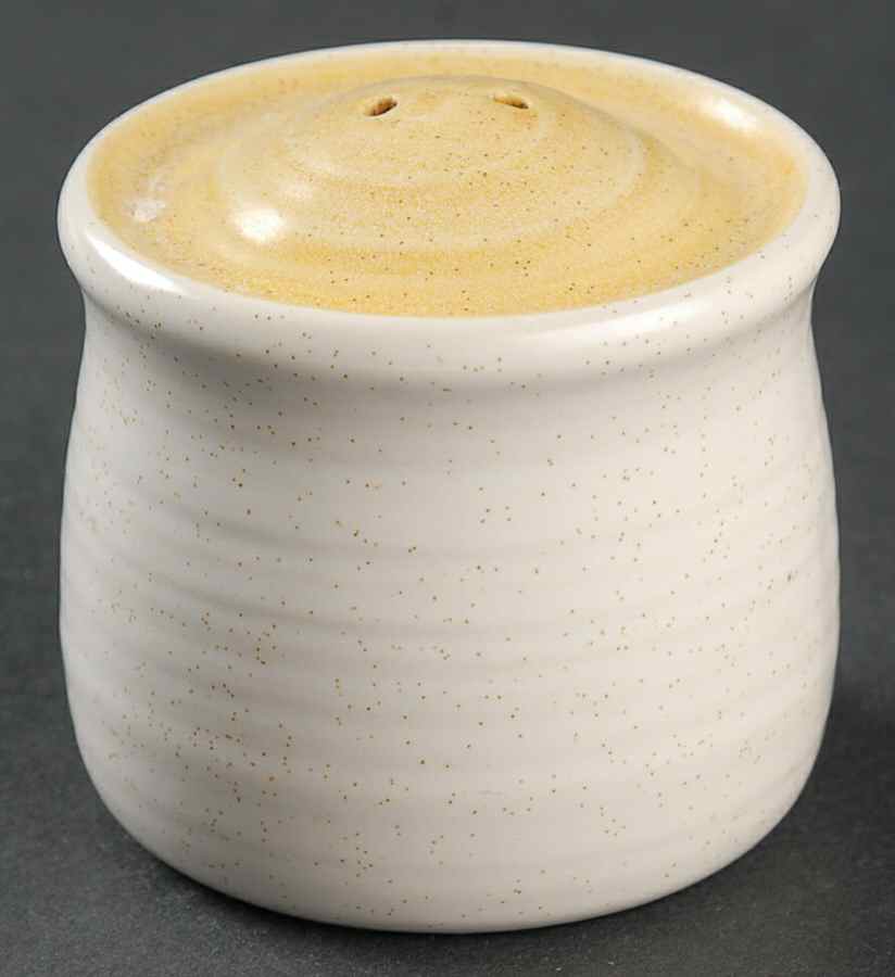 Hacienda Gold (USA) Pepper Shaker by Franciscan-1