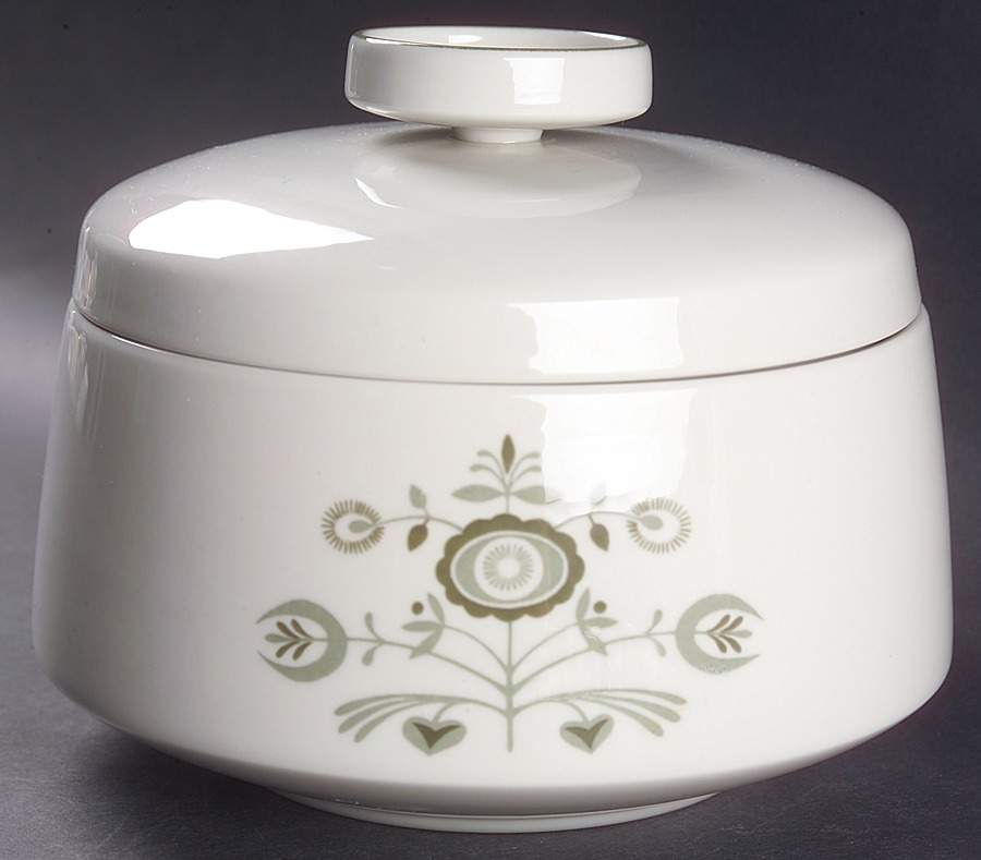 Heritage 1.5 Qt Round Covered Casserole by Franciscan-1