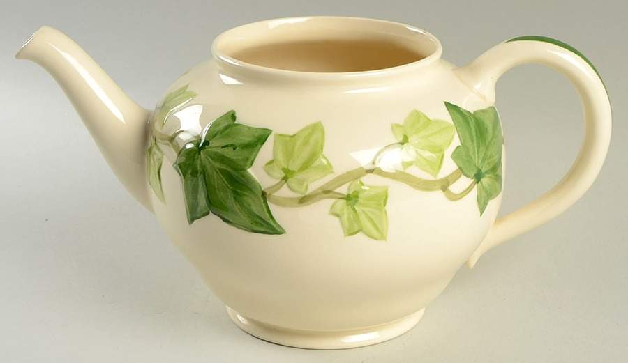 Ivy (American) Teapot No Lid by Franciscan-1