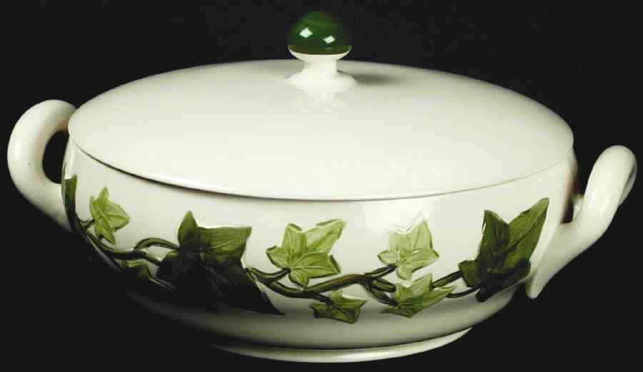 Ivy (American) 1.5 Qt Round Covered Casserole by Franciscan-1