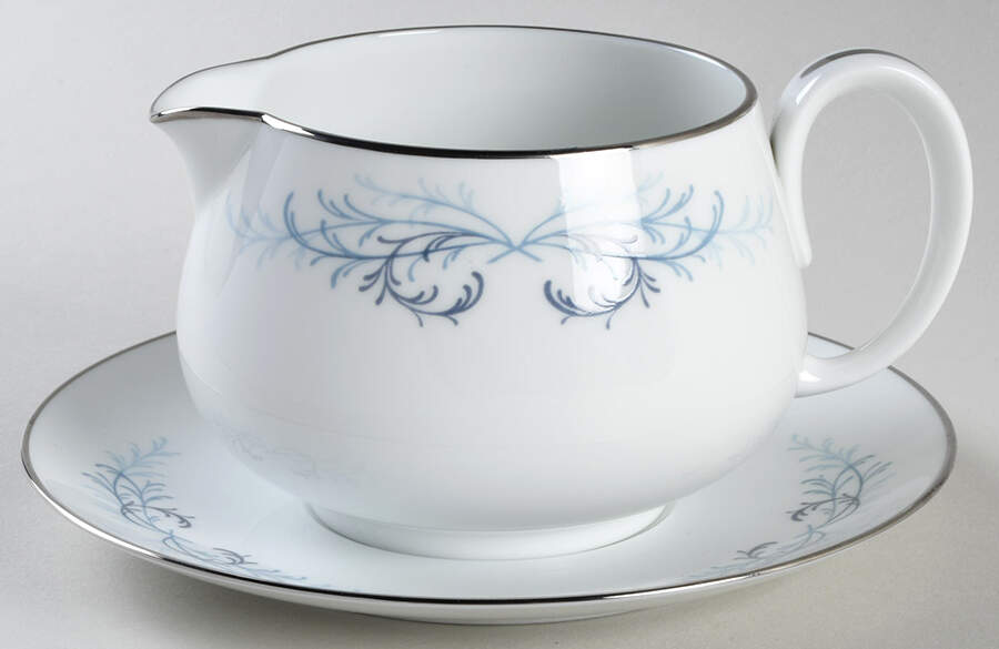 Lucerne Gravy Boat & Underplate by Franciscan-1