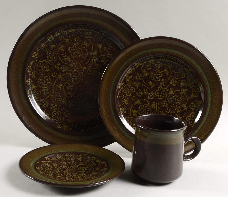 Madeira (USA) 4 Piece Place Setting by Franciscan-1