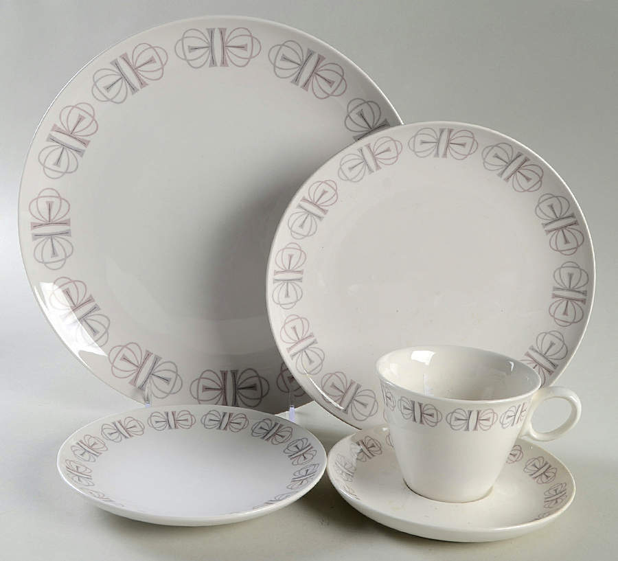 Merry Go Round 5 Piece Place Setting by Franciscan-1