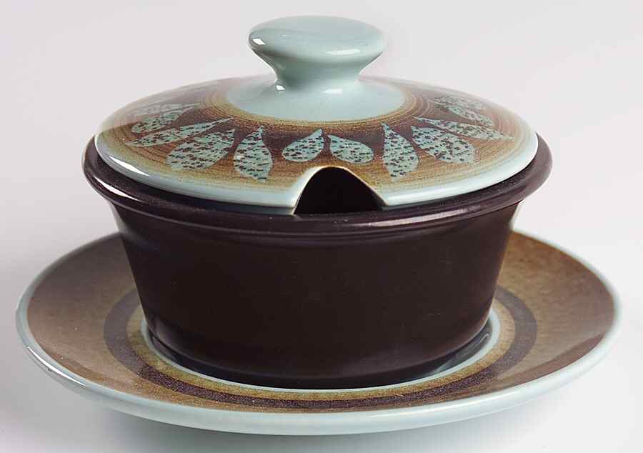 Nut Tree (USA) Round Gravy Boat & Lid with Underlate by Franciscan-1