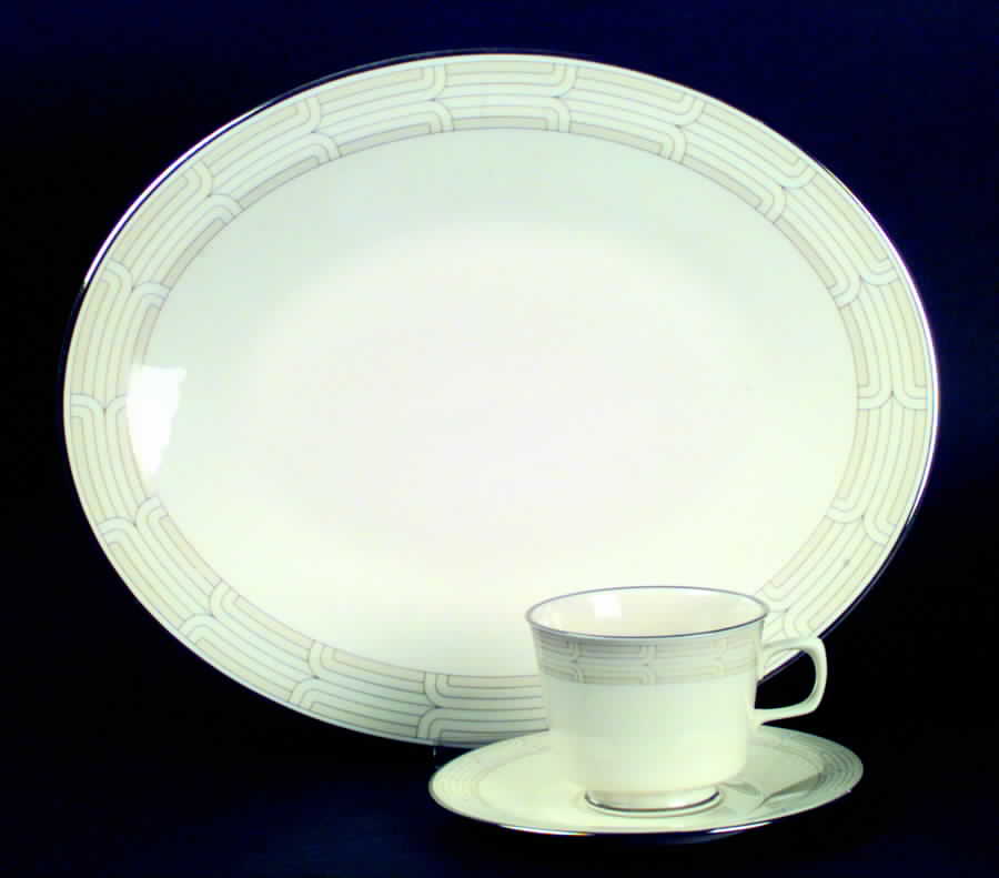 Quadrille 13" Oval Serving Platter by Franciscan-1