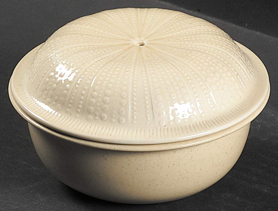 Sea Sculptures Sand Individual Casserole & Lid by Franciscan-1