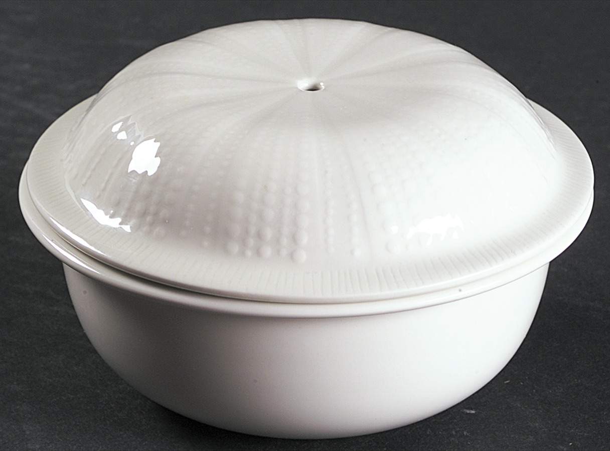 Sea Sculptures White Individual Casserole & Lid by Franciscan-1