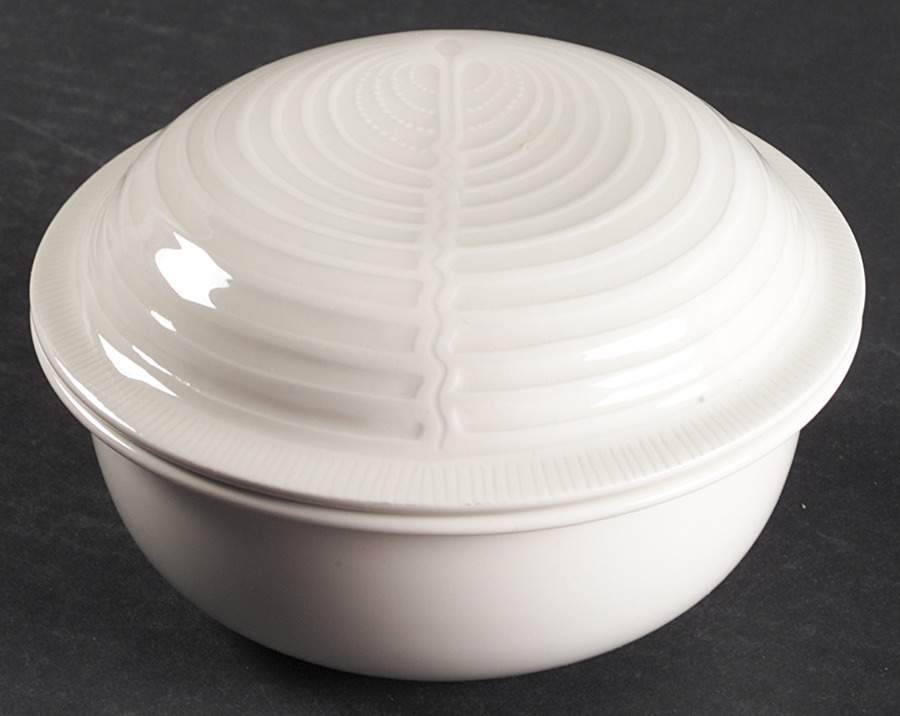 Sea Sculptures White Individual Casserole & Lid by Franciscan-1