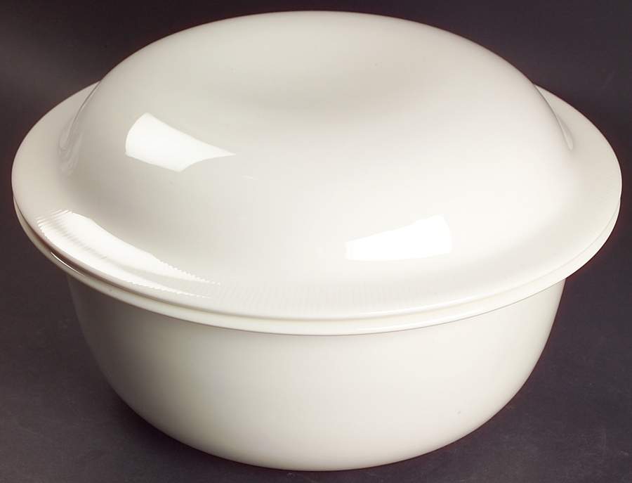 Sea Sculptures White 3.5 Quart Round Covered Casserole by Franciscan-1