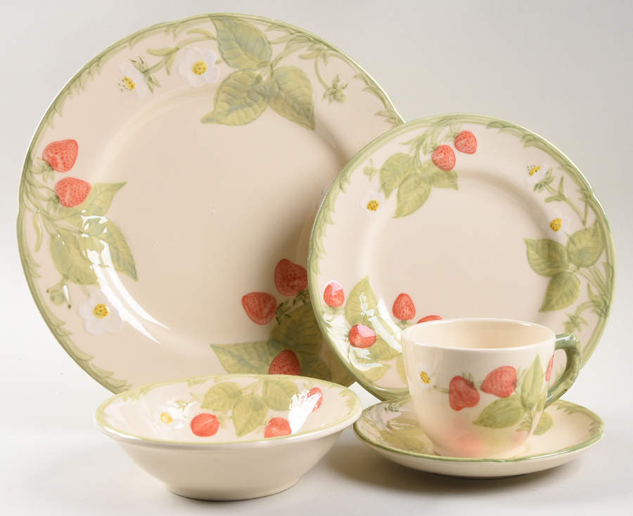 Strawberry Fair 5 Piece Place Setting by Franciscan-1