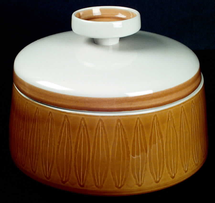 Topaz 1.5 Qt Round Covered Casserole by Franciscan-1