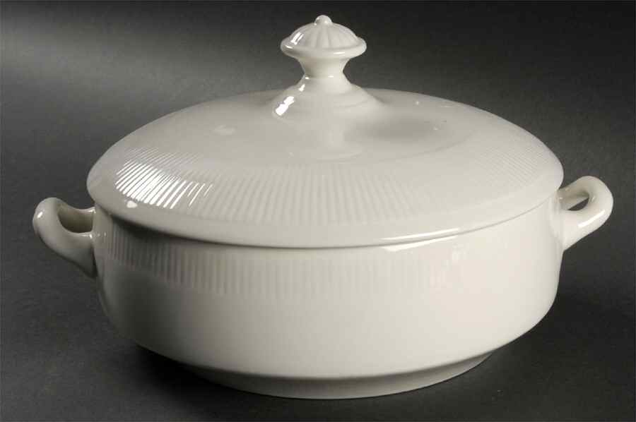 Viking Round Covered Vegetable by Franciscan-1