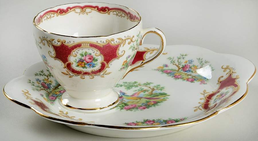 Broadway Maroon Dessert Plate & Cup Set by Foley-1