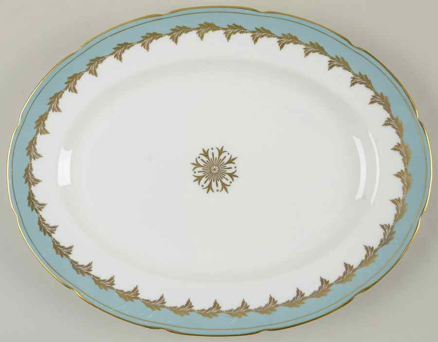 3087 (Scalloped) 15" Oval Serving Platter by Foley-1