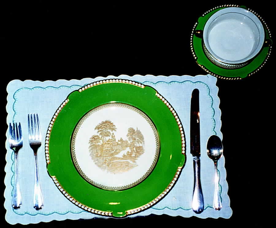 6644 Dinner Plate by Fondeville-1