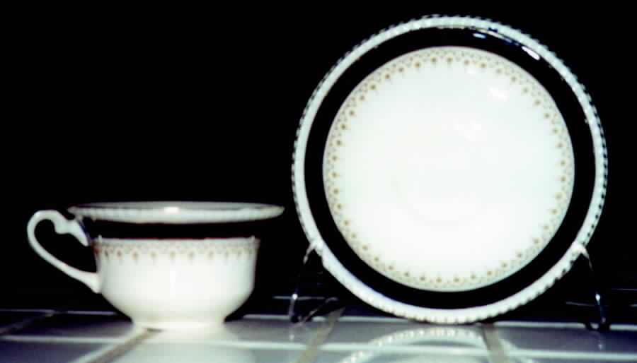 FON15 Flat Cup & Saucer Set by Fondeville-1
