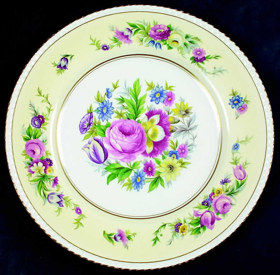 Hampton Court Dinner Plate by Fondeville-1