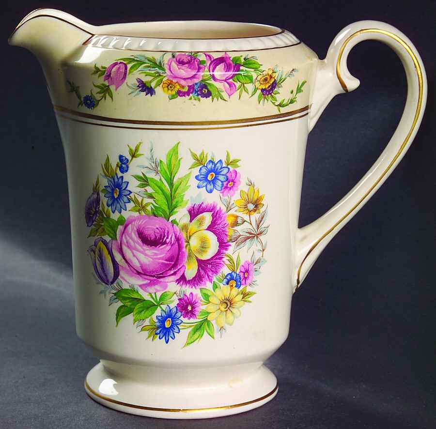 Hampton Court 24 Oz Pitcher by Fondeville-1