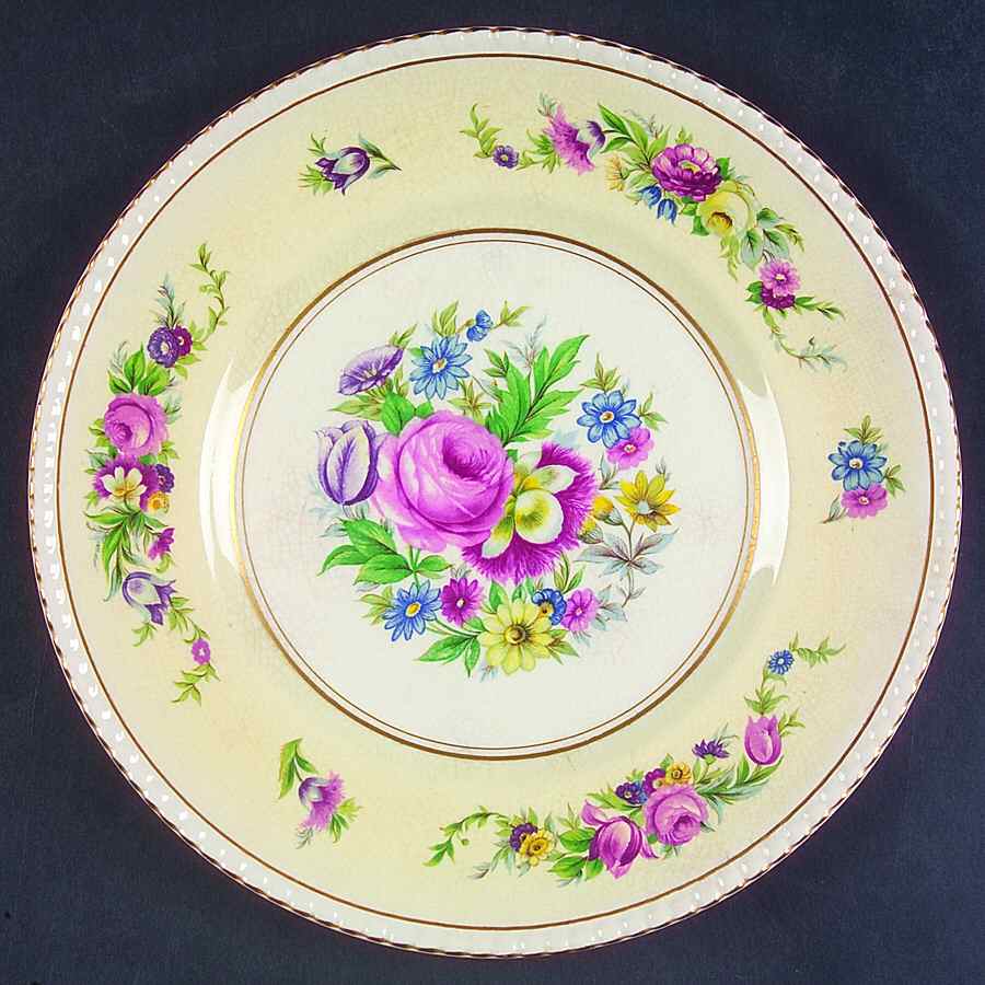 Hampton Court Luncheon Plate by Fondeville-1