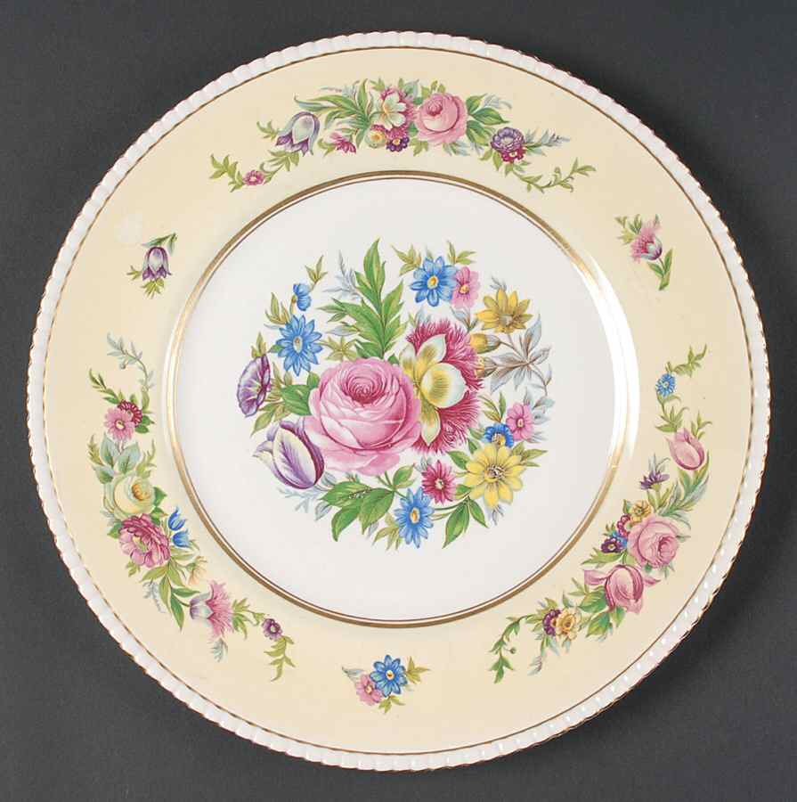 Hampton Court Large Dinner Plate by Fondeville-1