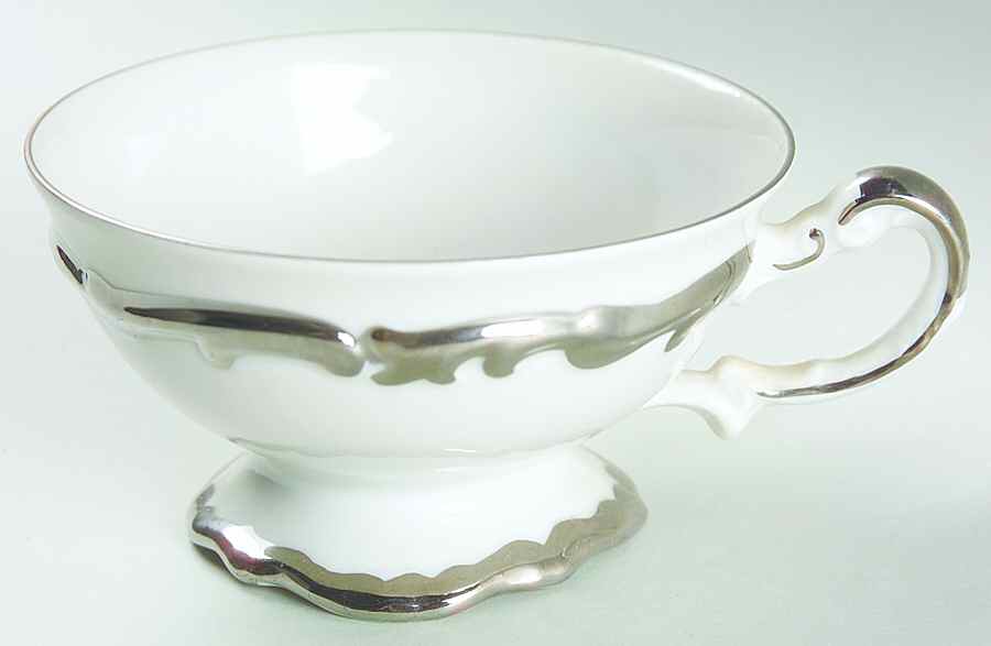 Antoinette Footed Cup by Forest-1