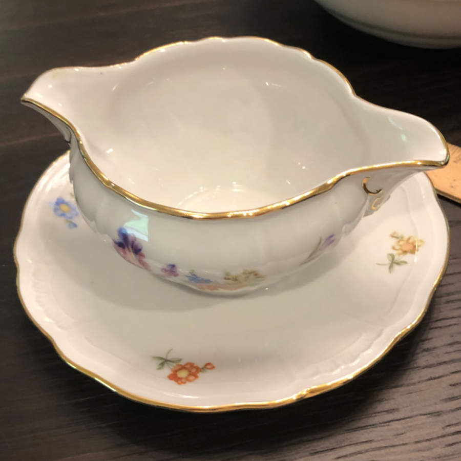 Memento Gravy Boat with Attached Underplate by Forest-1