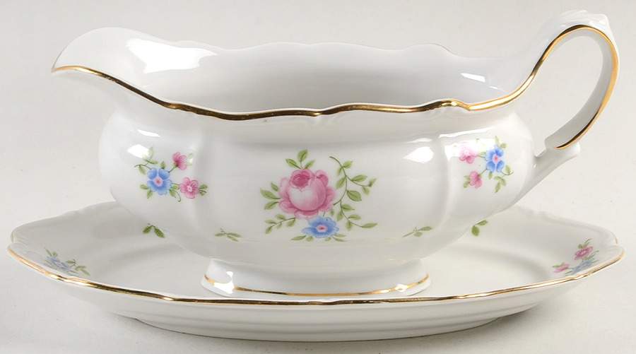 Rambler Gravy Boat & Underplate by Forest-1