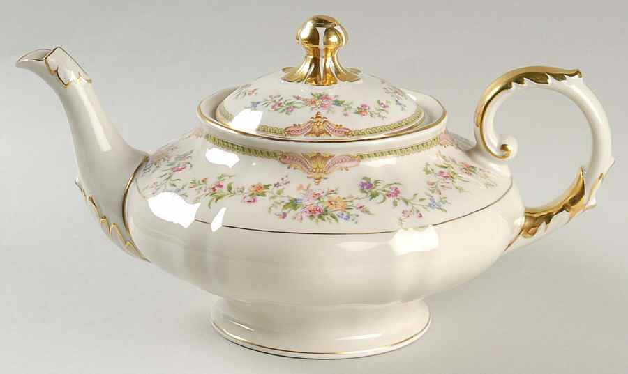 Aida (Gold Verge & Trim) Teapot & Lid by Franconia-Krautheim & Adelburg-1