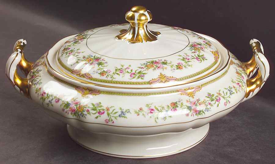 Aida (Gold Verge & Trim) Round Covered Vegetable by Franconia-Krautheim & Adelburg-1