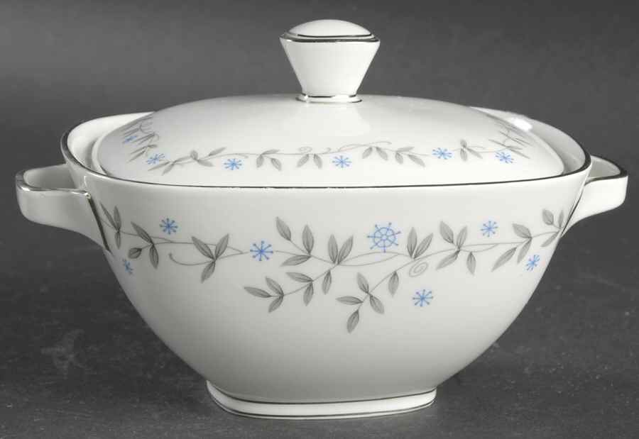Arietta Sugar Bowl & Lid by Franconia-Krautheim & Adelburg-1
