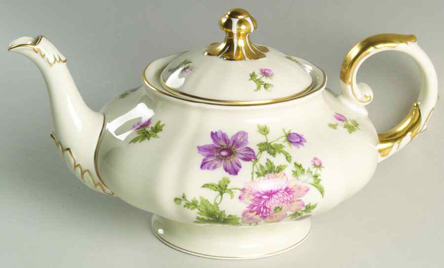 Barbara Teapot & Lid by Franconia-Krautheim & Adelburg-1