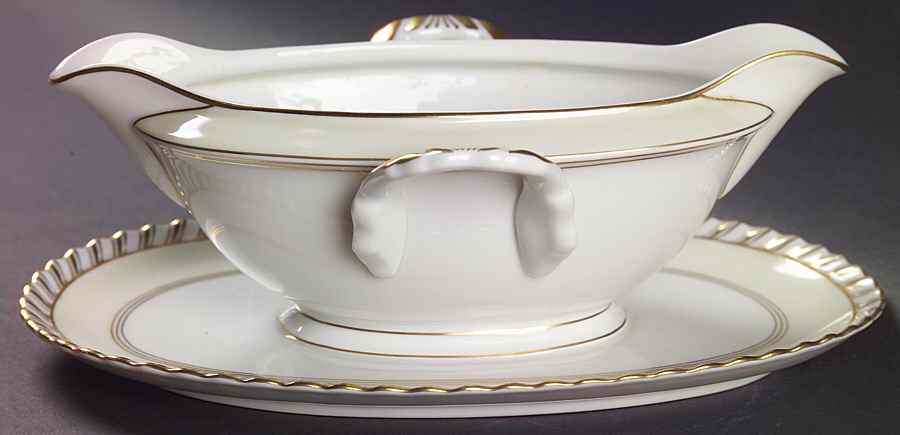 Baronial (White Center) Gravy Boat with Attached Underplate by Franconia-Krautheim & Adelburg-1