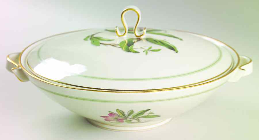 Blossoms of Spring Round Covered Vegetable by Franconia-Krautheim & Adelburg-1