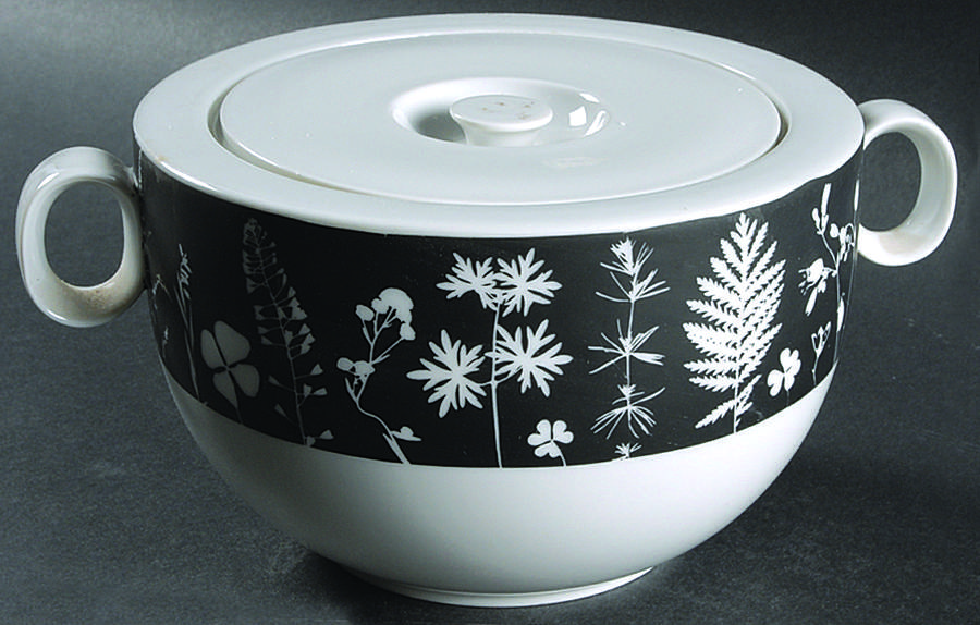 Candlelight Round Covered Vegetable by Franconia-Krautheim & Adelburg-1