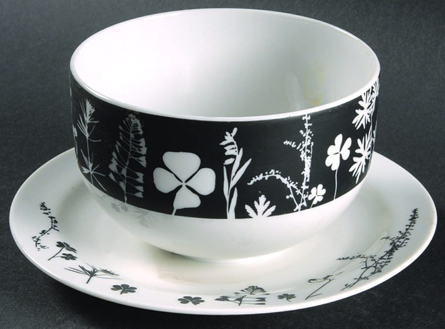 Candlelight Gravy Boat with Attached Underplate by Franconia-Krautheim & Adelburg-1