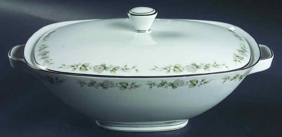 Cindy Rectangular Covered Vegetable by Franconia-Krautheim & Adelburg-1